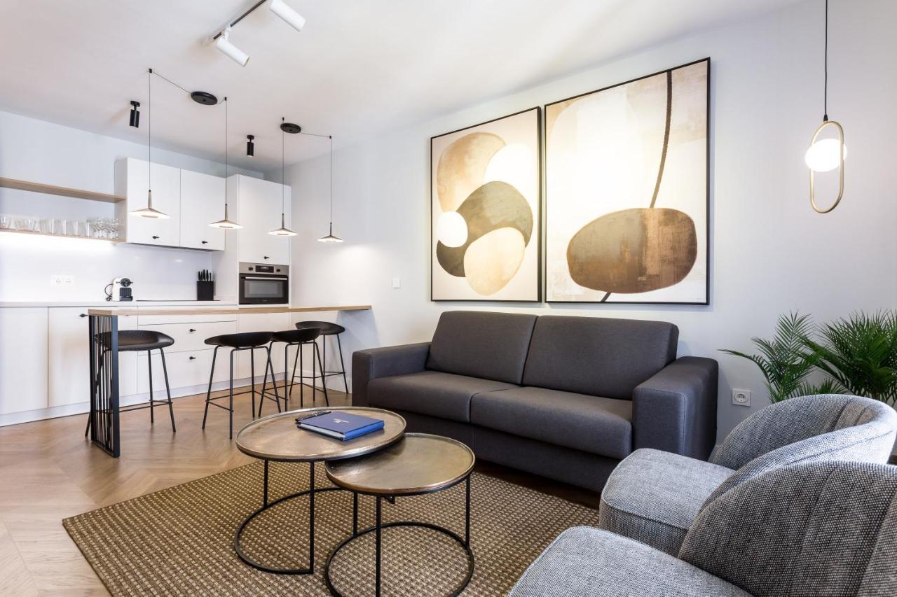 Eleven Real De La Carreteria, By Homing U Appartement Sevilla Buitenkant foto